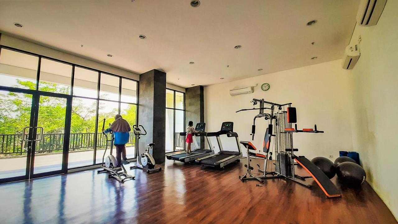 Cordova Suites Semarang Extérieur photo