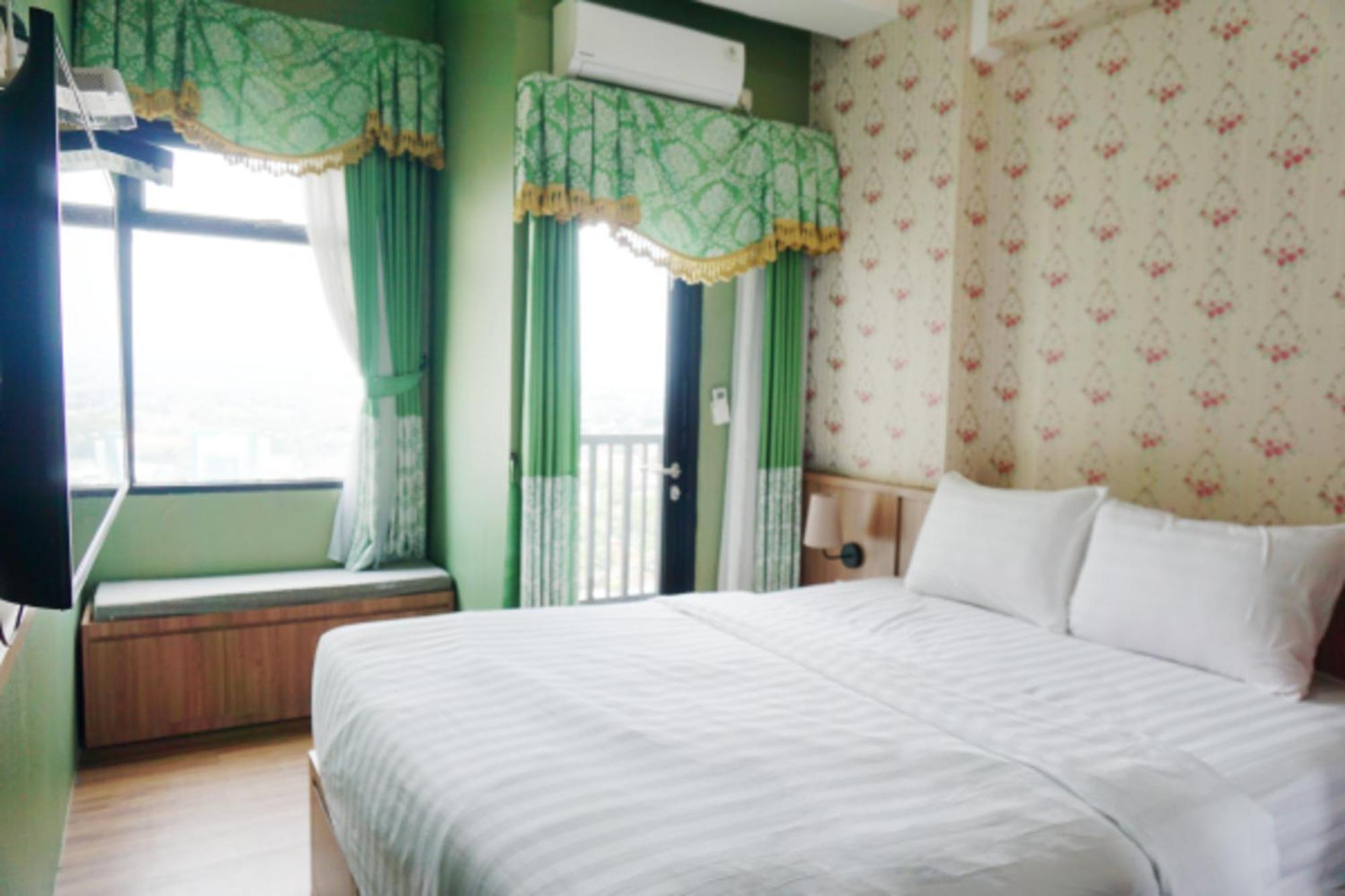 Cordova Suites Semarang Extérieur photo