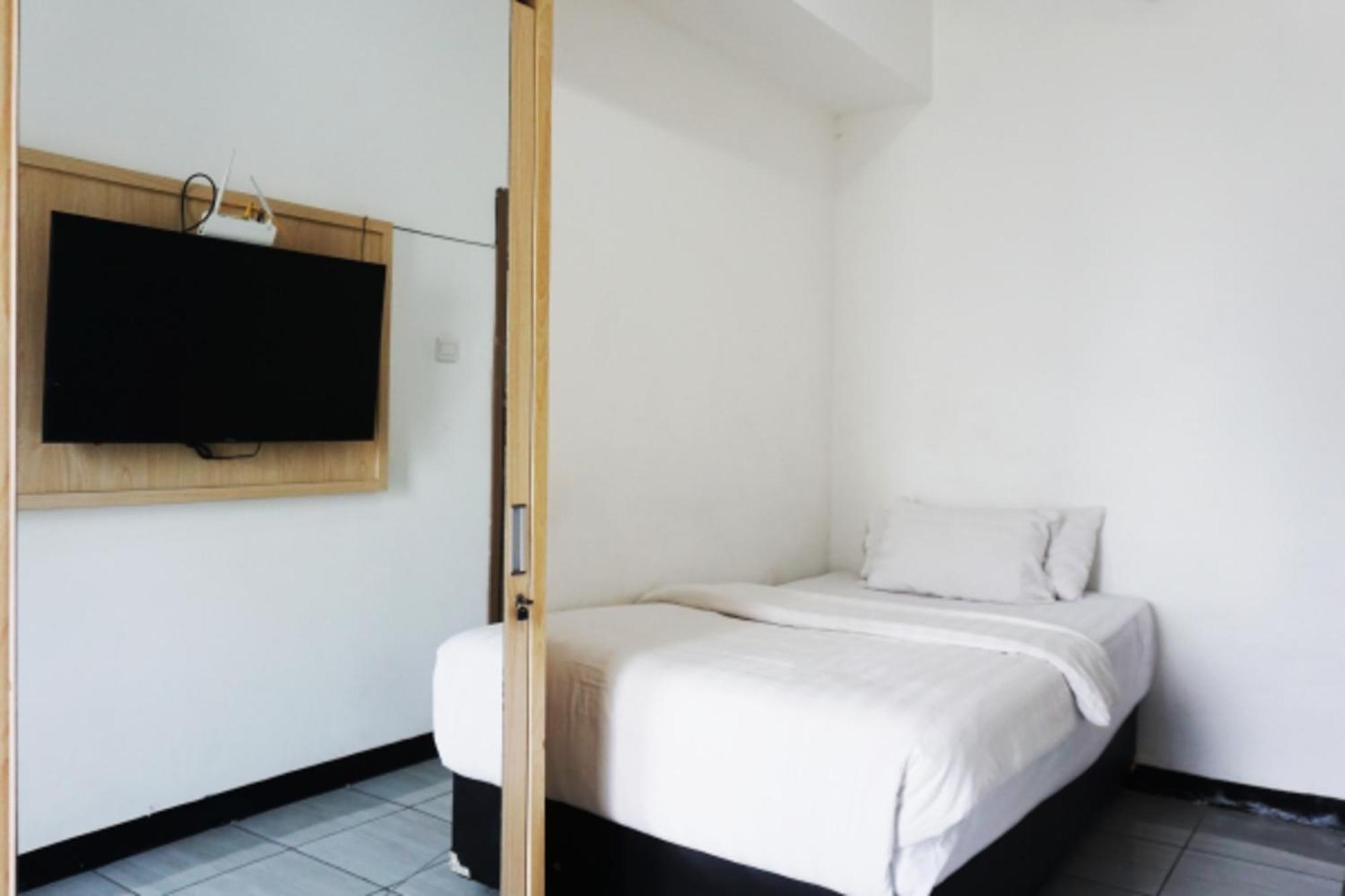 Cordova Suites Semarang Extérieur photo