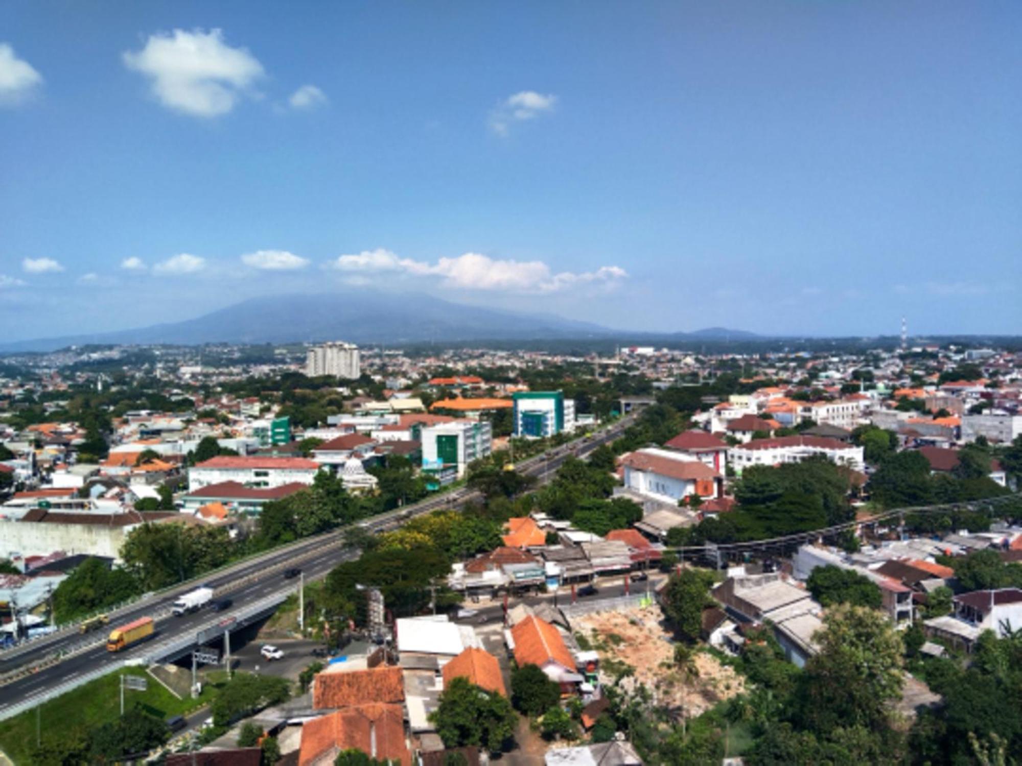 Cordova Suites Semarang Extérieur photo